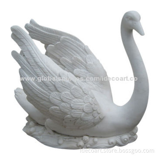Marble sculpture in white marble, 70cm height